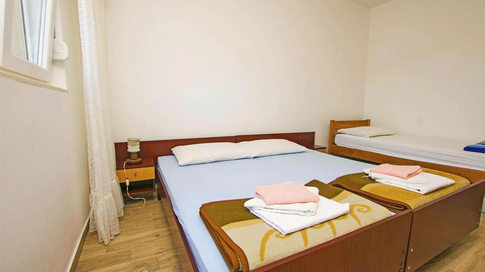 Apartment Marin  Tkon