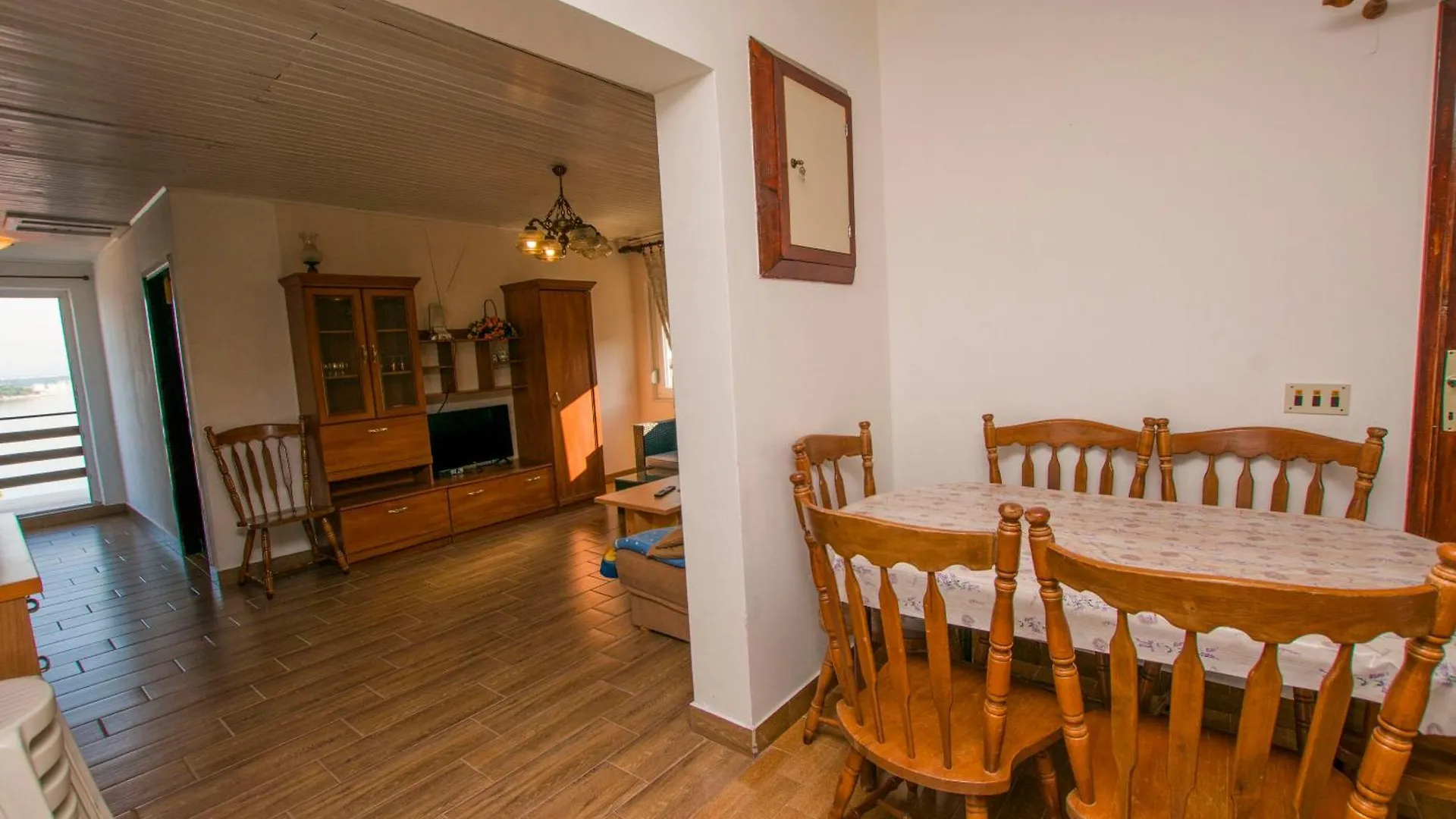 Apartment Marin Tkon