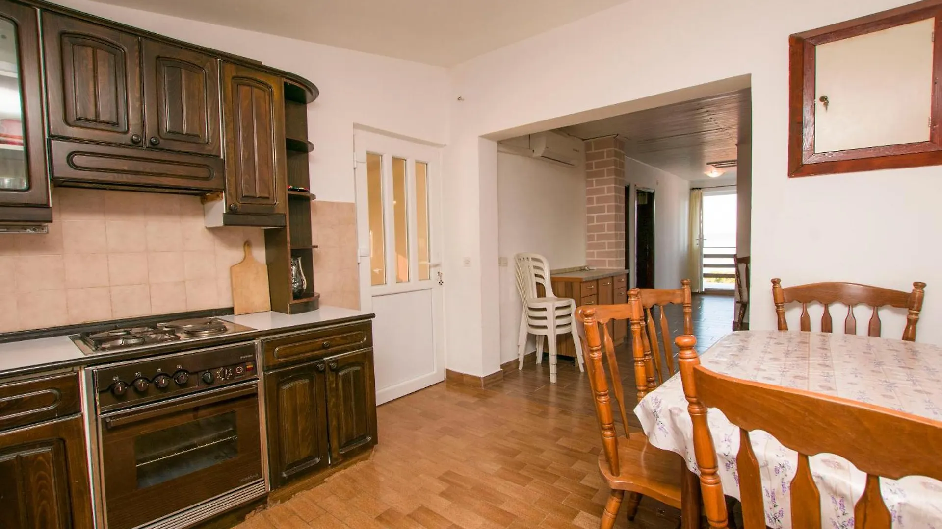 Apartment Marin 0*, Tkon
